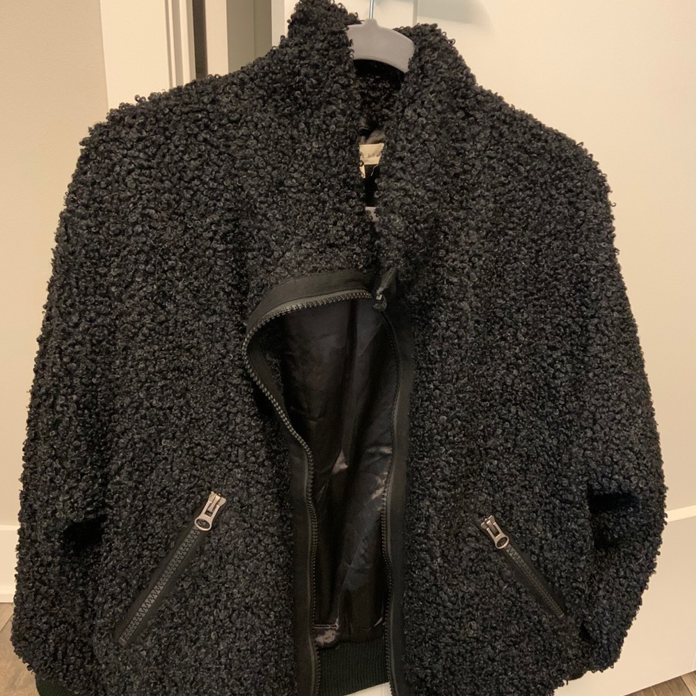 BRAND NEW Vici- never worn, Pocketed Teddy Jacket
